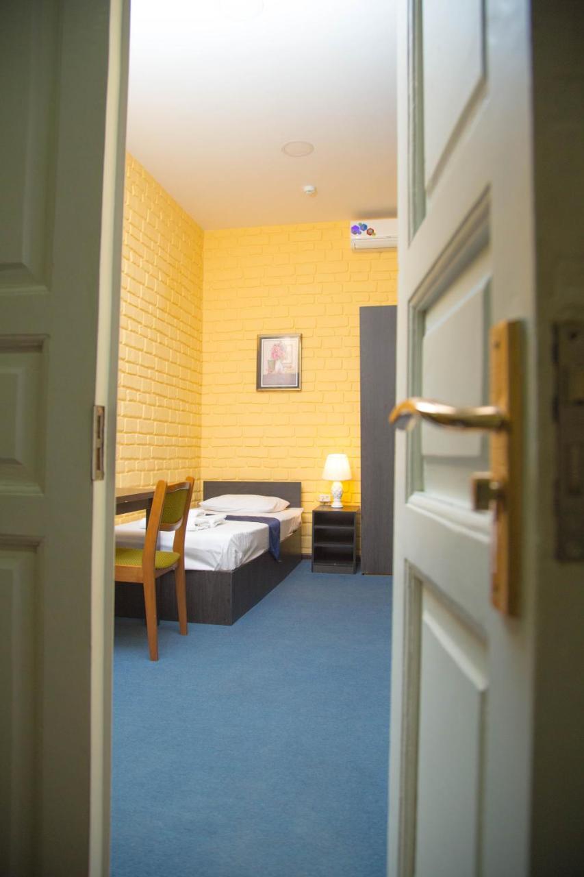 Minor Hotel Ташкент Екстериор снимка